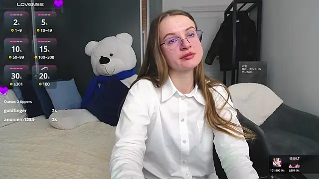 Snapshot of KateJonson chatting on 12.07.24 KateJonson online show from 12.07.24