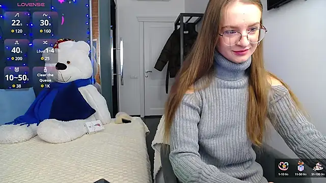 Snapshot of KateJonson chatting on 12.14.24 KateJonson online show from 12.14.24