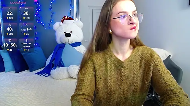 Snapshot of KateJonson chatting on 12.19.24 KateJonson online show from 12.19.24