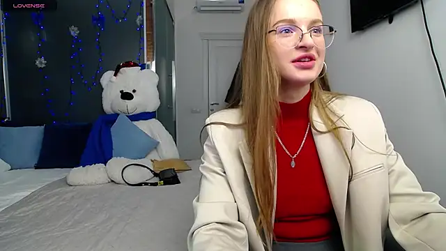 Snapshot of KateJonson chatting on 01.06.25 KateJonson online show from 01.06.25