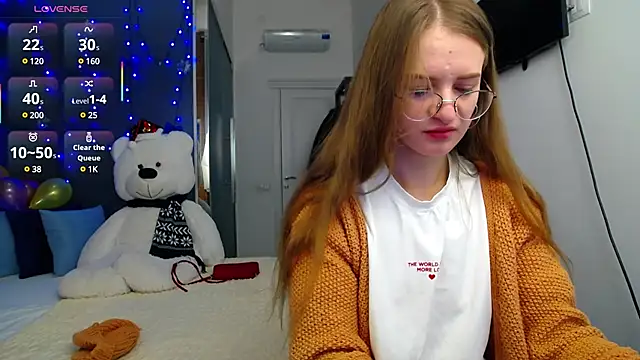Snapshot of KateJonson chatting on 02.15.25 KateJonson online show from 02.15.25
