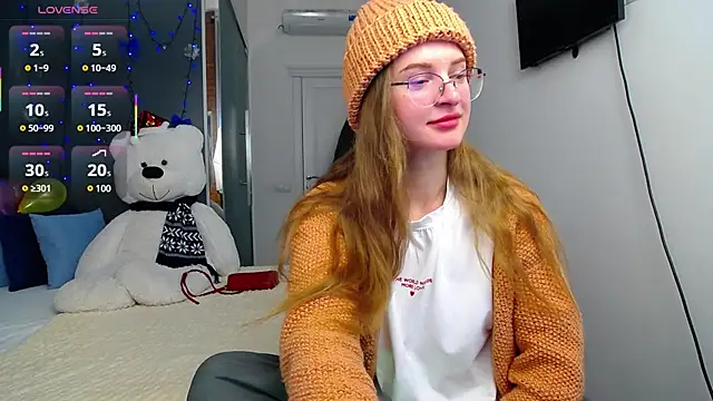 Snapshot of KateJonson chatting on 02.17.25 KateJonson online show from 02.17.25