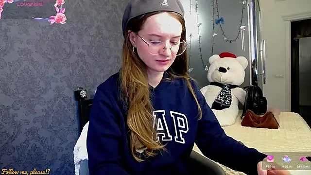 KateJonson online show from 10.21.25