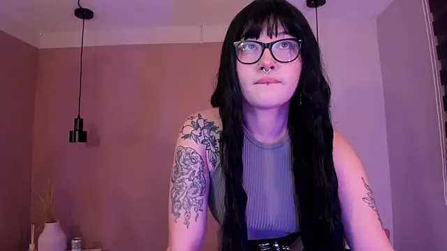 Snapshot of _asami_chieko_ chatting on 11.26.25 asami chieko online show from 11.26.25