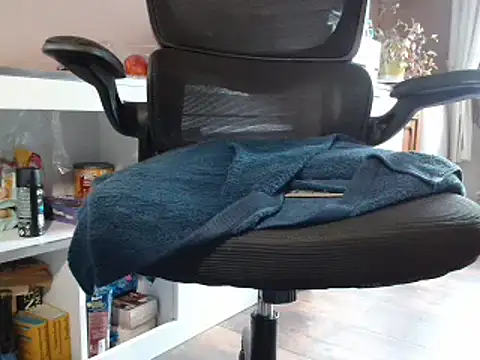 suedel65 online show from 02.24.25