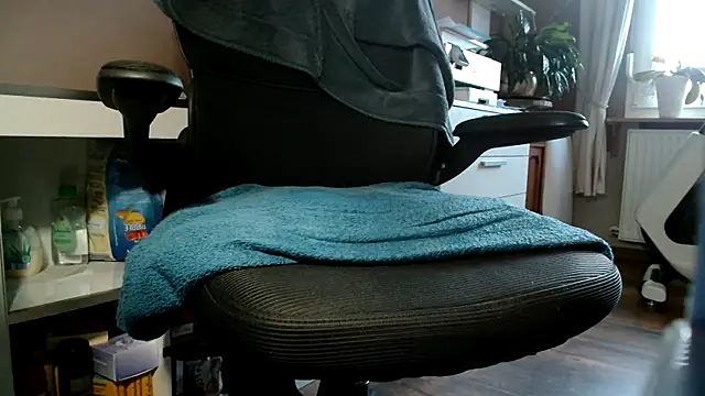 suedel65 online show from 10.25.25