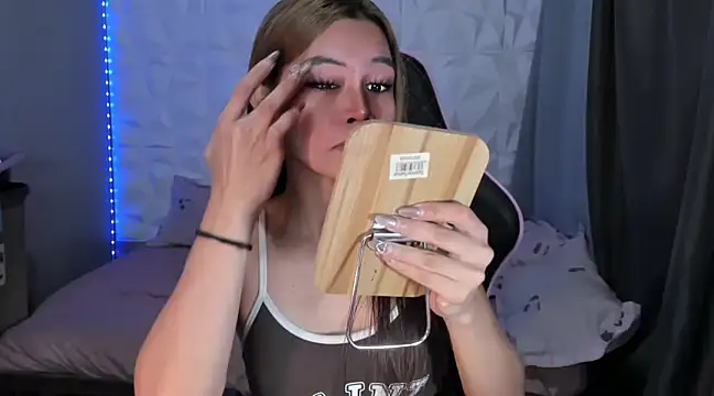 Snapshot of Mathildajam chatting on 02.21.25 Mathildajam online show from 02.21.25