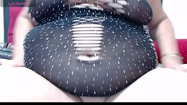 Snapshot of Margaret_milf chatting on 04.24.26 Margaret milf online show from 04.24.26