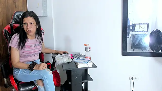 Cleopatra Trans online show from 10.30.25