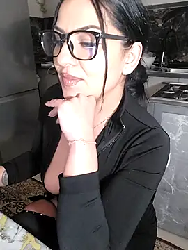 Snapshot of hot-babygirl chatting on 03.02.25 hot-babygirl online show from 03.02.25