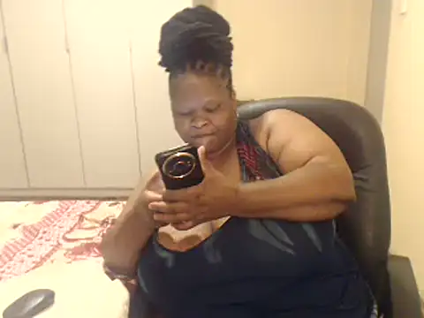 Snapshot of sweetnoziexx chatting on 01.30.25 sweetnoziexx online show from 01.30.25