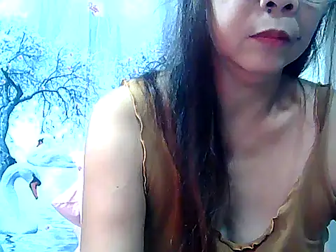 Snapshot of urwife_tobe chatting on 10.23.25 urwife tobe online show from 10.23.25