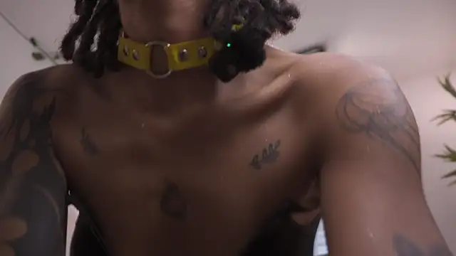 Snapshot of Cooper-Reds chatting on 11.19.25 Cooper-Reds online show from 11.19.25