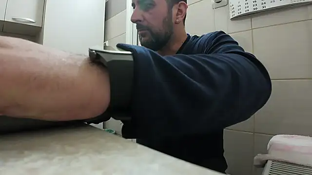 Snapshot of TigerOne19 chatting on 01.14.25 TigerOne19 online show from 01.14.25