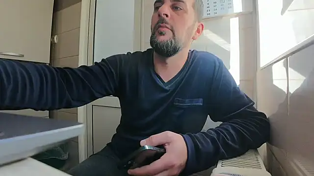 Snapshot of TigerOne19 chatting on 01.15.25 TigerOne19 online show from 01.15.25