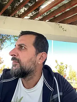 Snapshot of TigerOne19 chatting on 10.31.25 TigerOne19 online show from 10.31.25