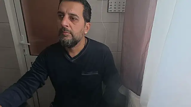 Snapshot of TigerOne19 chatting on 11.18.25 TigerOne19 online show from 11.18.25