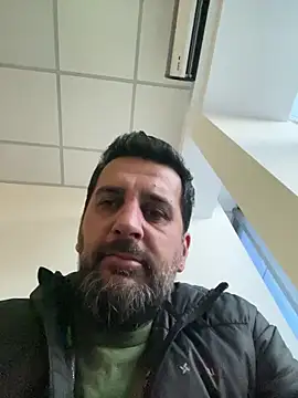 Snapshot of TigerOne19 chatting on 11.25.25 TigerOne19 online show from 11.25.25