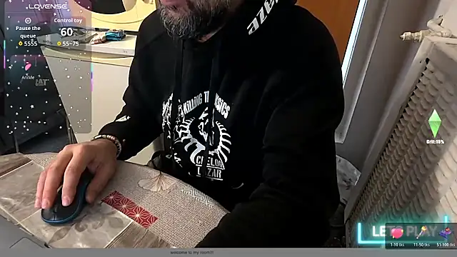 Snapshot of TigerOne19 chatting on 12.01.25 TigerOne19 online show from 12.01.25