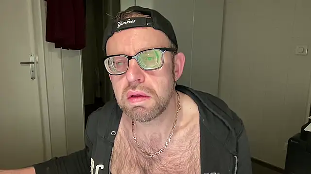 FABIOGLASSES online show from 01.05.25