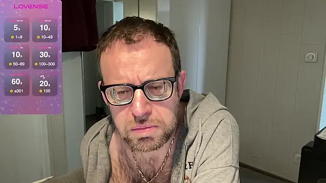 FABIOGLASSES online show from 01.20.25