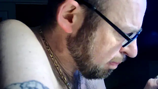 FABIOGLASSES online show from 11.15.25