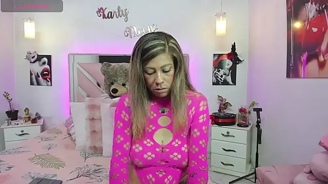 Karly moon online show from 09.17.25