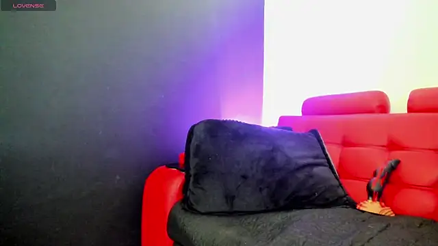 Snapshot of xkull666 chatting on 11.21.25 xkull666 online show from 11.21.25