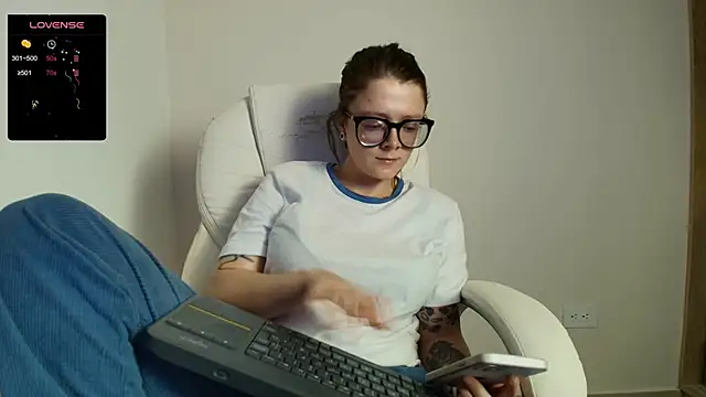 Snapshot of Arya_starrk chatting on 02.07.25 Arya starrk online show from 02.07.25