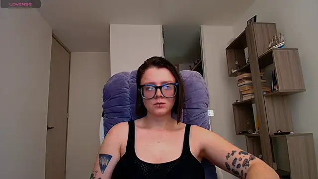 Snapshot of Arya_starrk chatting on 10.19.25 Arya starrk online show from 10.19.25