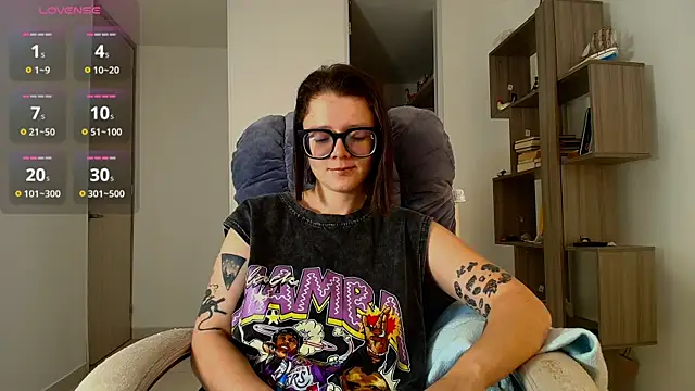 Snapshot of Arya_starrk chatting on 11.20.25 Arya starrk online show from 11.20.25