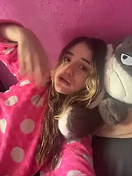 ShelbyHagen online show from 11.03.25