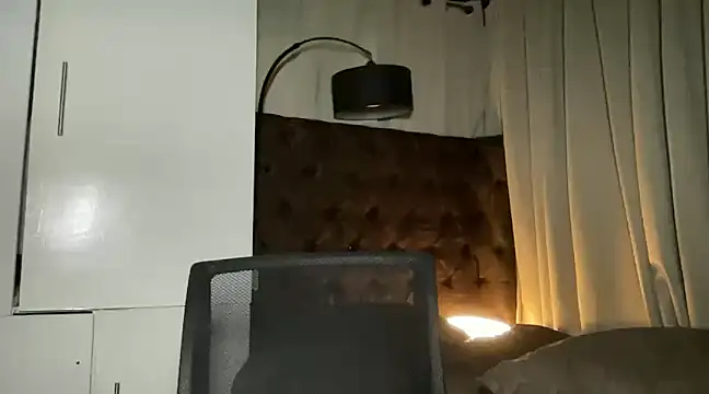 Lilly cruz online show from 12.11.24