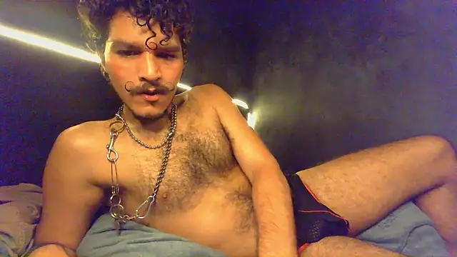 Snapshot of die_mond chatting on 02.17.26 die mond online show from 02.17.26