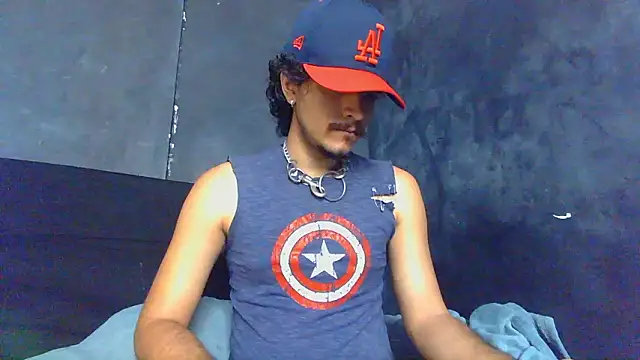 Snapshot of die_mond chatting on 03.25.26 die mond online show from 03.25.26