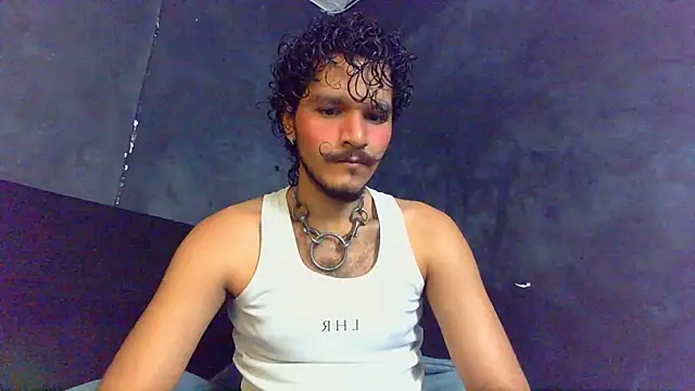 Snapshot of die_mond chatting on 04.11.26 die mond online show from 04.11.26