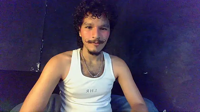 Snapshot of die_mond chatting on 04.19.26 die mond online show from 04.19.26