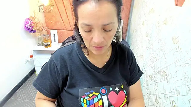 MarilynMiilf  online show from 12.05.25