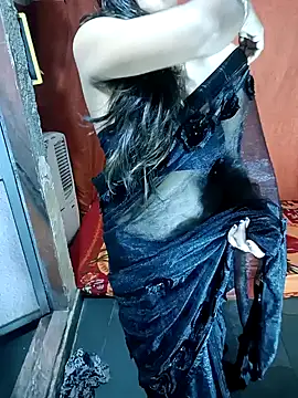 Snapshot of SHANAYA94 chatting on 12.14.24 SHANAYA94 online show from 12.14.24