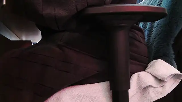 Snapshot of chubbysmallcock@xh chatting on 02.01.26 chubbysmallcockxh online show from 02.01.26