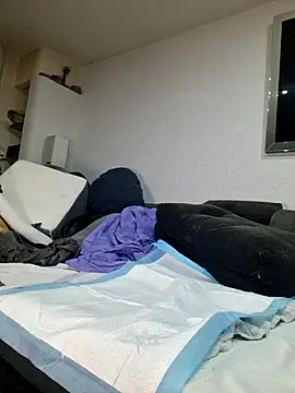 Snapshot of LanaSissy100 chatting on 11.06.25 LanaSissy100 online show from 11.06.25