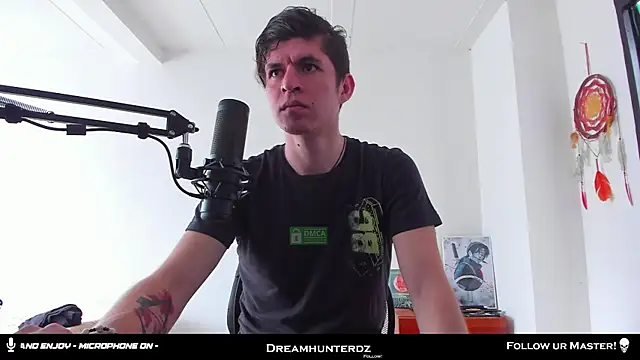 Snapshot of Headhunterdz chatting on 11.25.25 Headhunterdz online show from 11.25.25