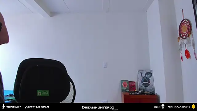 Snapshot of Headhunterdz chatting on 12.01.25 Headhunterdz online show from 12.01.25