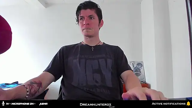 Snapshot of Headhunterdz chatting on 01.06.26 Headhunterdz online show from 01.06.26