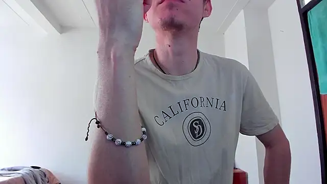 Snapshot of Headhunterdz chatting on 03.09.26 Headhunterdz online show from 03.09.26