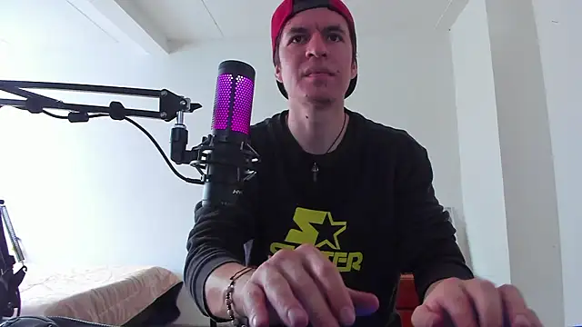 Snapshot of Headhunterdz chatting on 03.29.26 Headhunterdz online show from 03.29.26