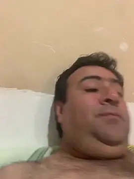 EmilianoGt online show from 11.12.25