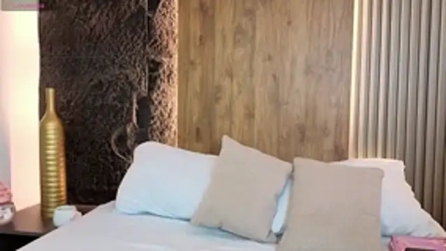 Snapshot of abby_miller26 chatting on 10.31.25 abby miller26 online show from 10.31.25