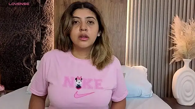 Snapshot of abby_miller26 chatting on 11.15.25 abby miller26 online show from 11.15.25