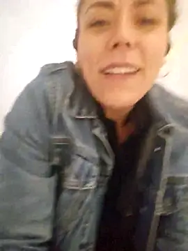 Snapshot of Ellie-L-Elizabeth chatting on 05.10.26 Ellie-L-Elizabeth online show from 05.10.26